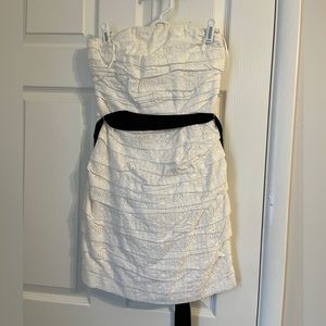 Express dress white with black belt